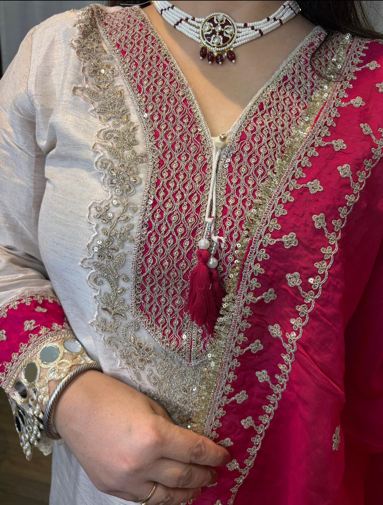 IVORY EMBROIDED KURTA SET WITH MIRROR WORK AND ROSE PINK DUPATTA