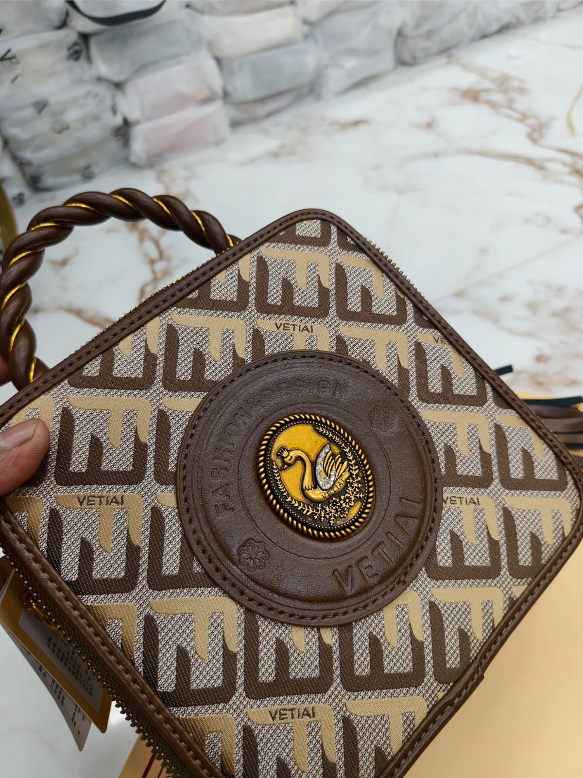 VETIAI Handy Bag (Karwa Chauth Special Sale)