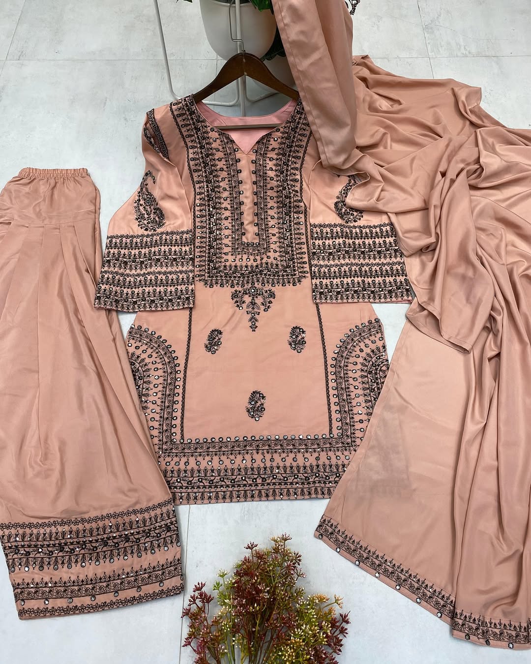 Ivory Gleam Farshi Shalwar Set