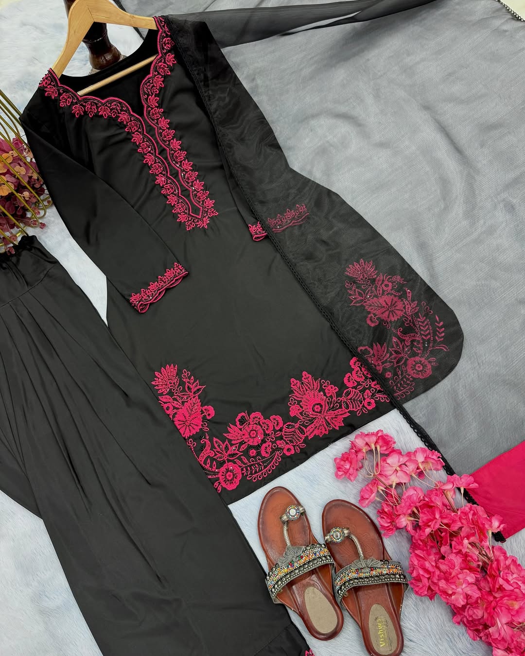 Embroidered Natural Crepe Farshi Set